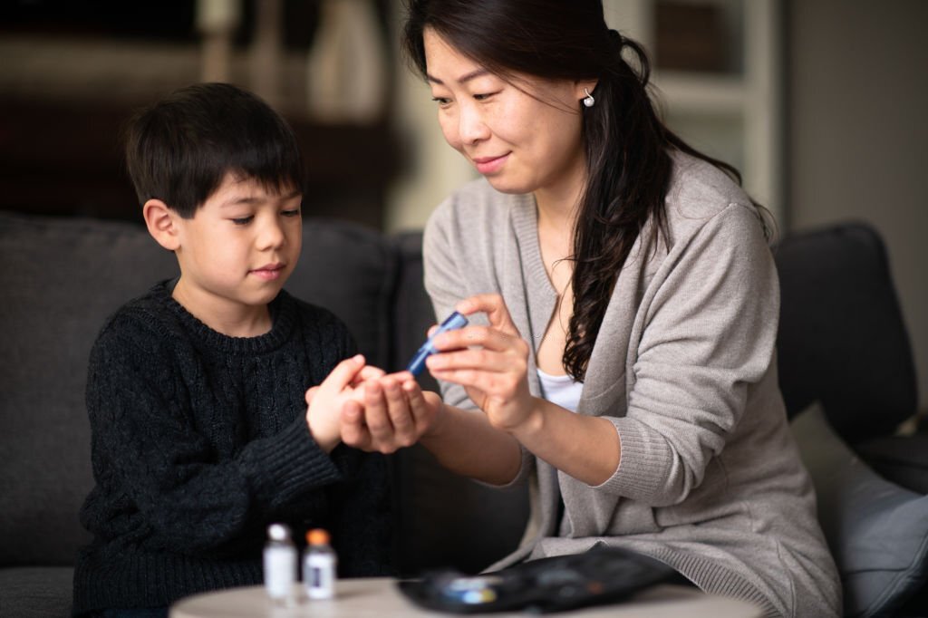 INGIN SI KECIL TIDAK TERKENA DIABETES? YUK, LAKUKAN HAL INI!