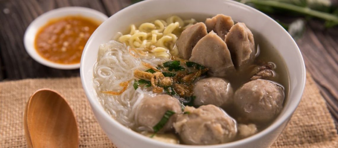 bakso. indonesian meatball served with soup and noodle